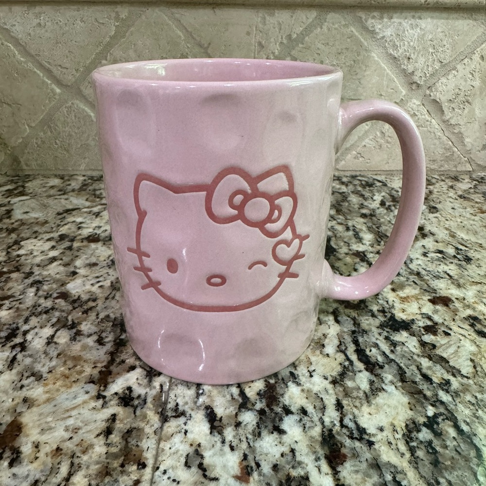 Engraved hello kitty mug